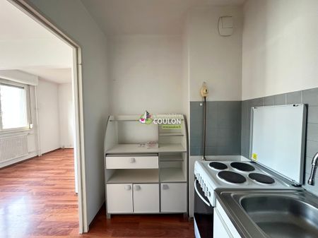 Location Appartement 1 pièce 38m² - Photo 3