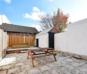 4 bedroom house to rent - Photo 1