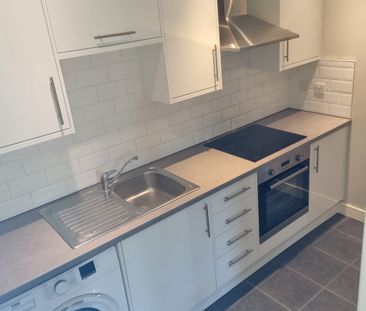 One Bedroom First Floor Flat to Rent in Bromley - Photo 1