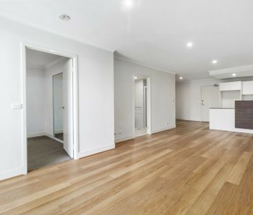 Close to City Centre + Study Room - Photo 2