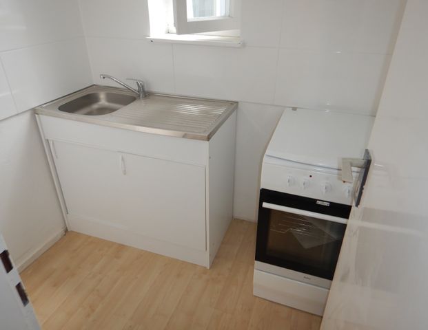 Attraktive 1-Zimmer Wohnung mit Entwicklungspotenzial – Renovierungsbedarf inklusive! - Foto 1