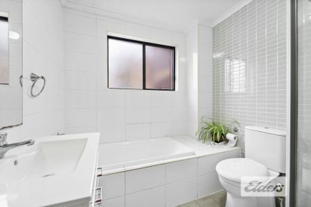 Modern Two-Bedroom Apartment in Central Flemington Location - Photo 3