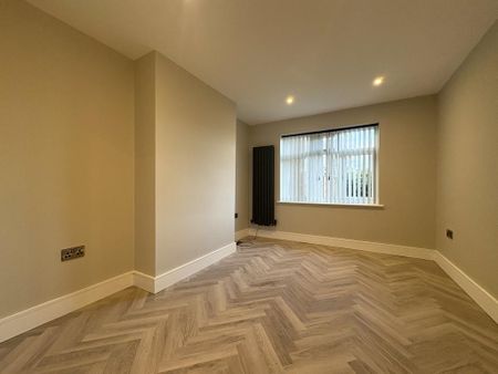 3 bedroom semi-detached house to rent - Photo 2