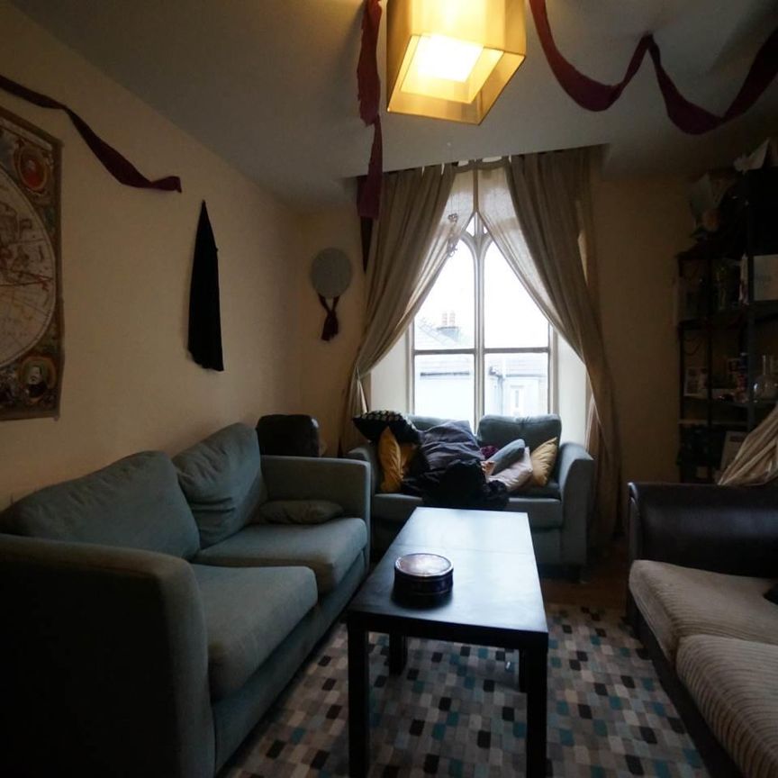 Flat 5, Ebenezer Chapel York Place - Photo 1