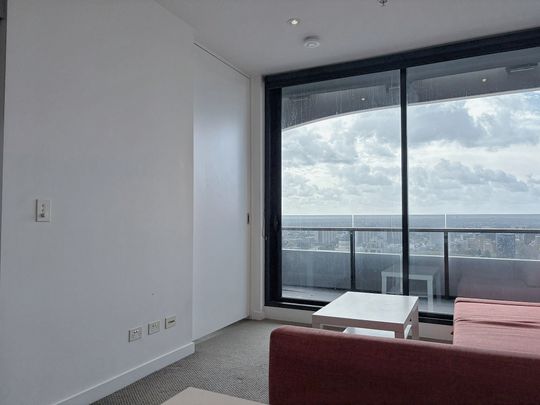 Furnished 2 Bedroom 2 Bathroom Apartment in CBD, With AC in both rooms - Photo 1
