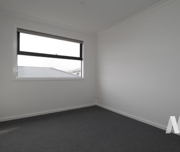 23 Mettle Street, Clyde North VIC 3978 - Townhouse For Rent | Domain - Photo 2