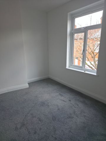 4 Bed Terraced House, Oxford Rd, LE2 - Photo 3