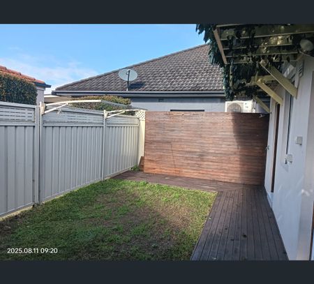 1/83 Union Street, Cooks Hill, NSW 2300 - Photo 2