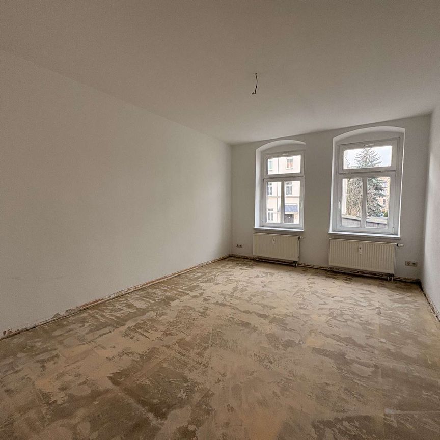 Bodenbelag nach Ihrem Wunsch! Tolle 2 Raumwohnung mit Balkon in Gablenz! - Photo 1