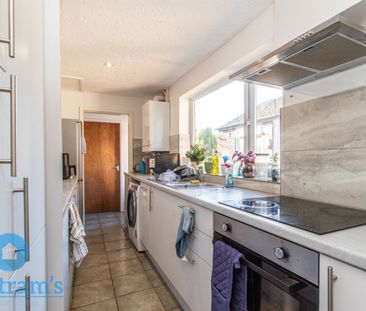 2 bed End Terraced House for Rent - Photo 2