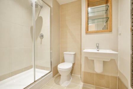 3 bedroom end of terrace house to rent - Photo 4