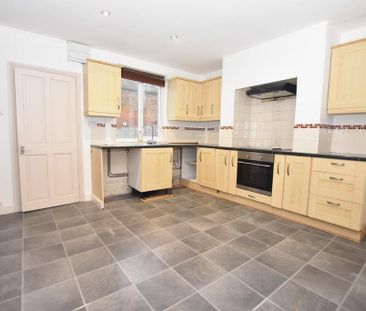 2 bedroom terraced house to rent - Photo 6