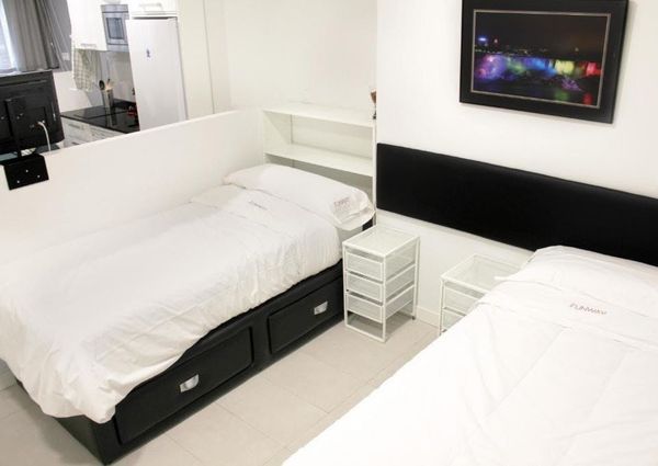 Plaza de Chamberí, Madrid, Community of Madrid 28010