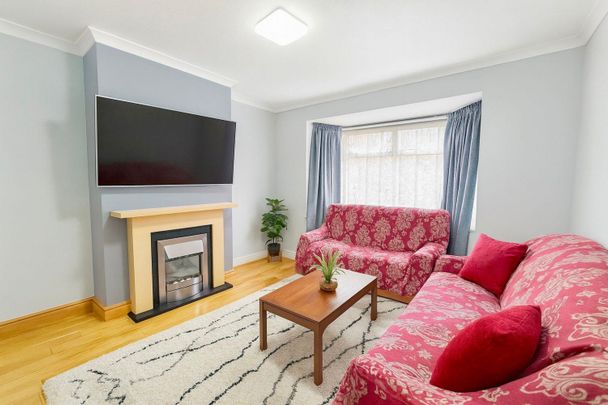 4 bedroom House To Let Total Size: 1238 SQ FT - Photo 1