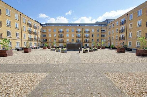 Ovaltine Court, Kings Langley, WD4 - Photo 1