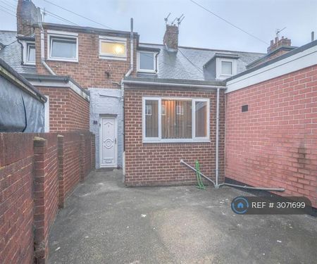 3 bedroom terraced house to rent - Photo 5