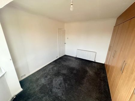 3 bedroom property to rent - Photo 3