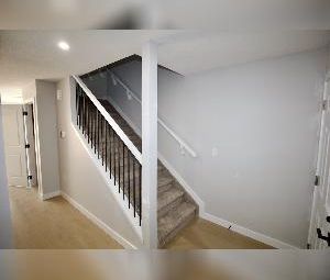 116-2 Bed Plus Den 2.5 Bath Townhouse For Rent Leduc - Photo 4