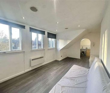 Watling Street, Radlett, Hertfordshire, WD7 - Photo 3