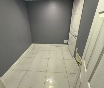 54 Clipstone Court #BASEMENT - Photo 2