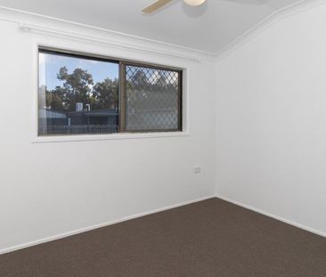 FRESHLY RENOVATED FAMILY HOME - Photo 1