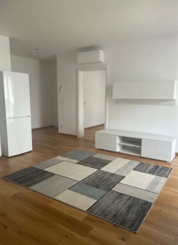 Traumhafte neuwertige 2-Zimmer-Wohnung mit großem Balkon in erstklassiger Lage! - Foto 2