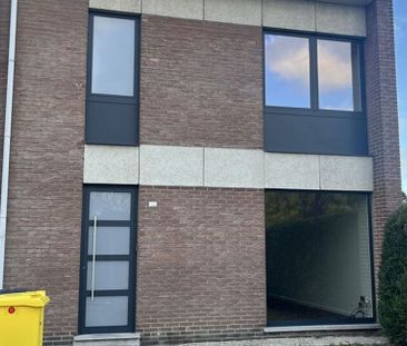 Eengezinswoning te huur in Duffel voor € 1.100 met 3 slaapkamers - Photo 1