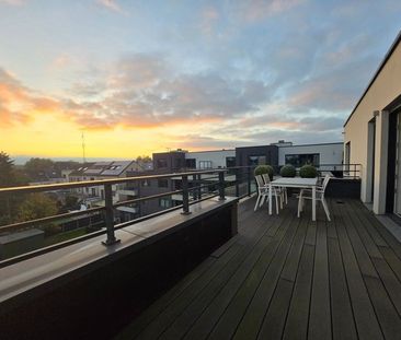 Prachtig appartement met dubbel terras en 2 autostaanplaatsen - Photo 1