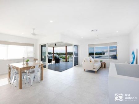 29 Grandview Close, 2450, Sapphire Beach Nsw - Photo 3