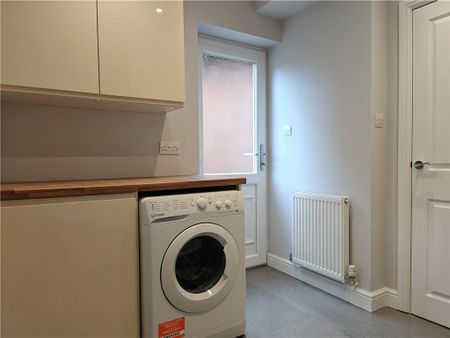 Rydes Hill Road, Guildford, Surrey, GU2 9SP - Photo 4