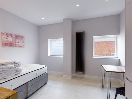 Studio to rent - Photo 2