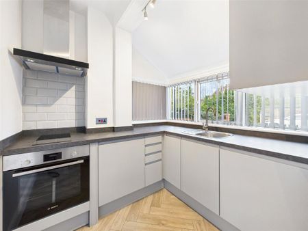 Studio to rent - Photo 3