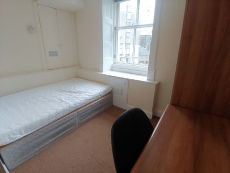 3 bedroom apartment to rent - Photo 3