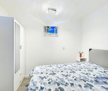 1 bedroom Flat To Let - Photo 5