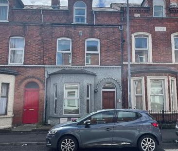 14 Fitzroy Avenue, Belfast, BT7 1HW - Photo 1