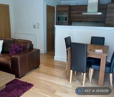 1 bedroom flat to rent - Photo 2
