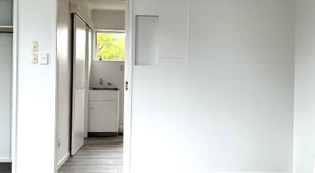 1/20 North Road, The Wood - Photo 2