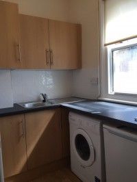 1 bed Apartment - To Let - Photo 3