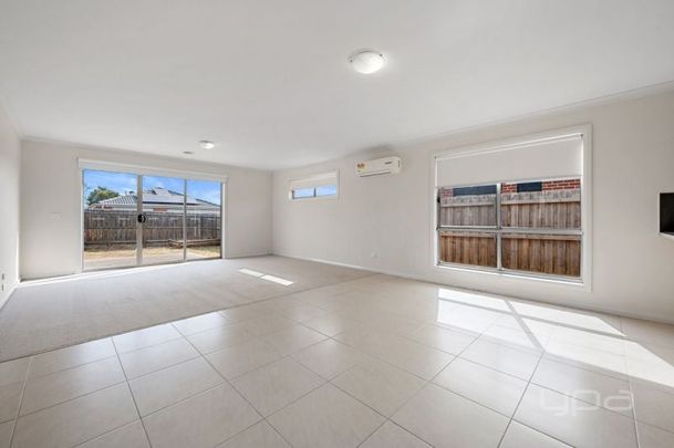 7 Gosse Crescent, Brookfield - Photo 1