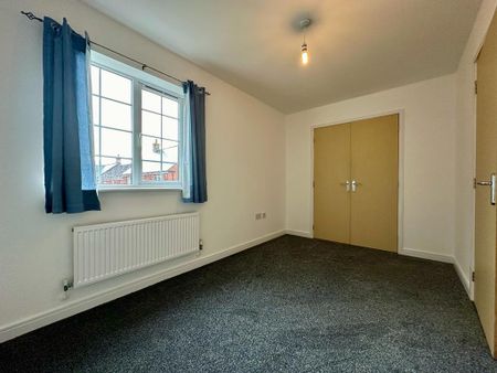 2 bedroom end of terrace house to rent - Photo 2