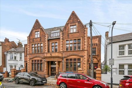 4 bedroom apartment to rent - Photo 5