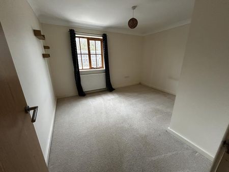 4 bedroom detached house to rent - Photo 5