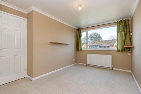 3 bedroom semi-detached house to rent - Photo 4