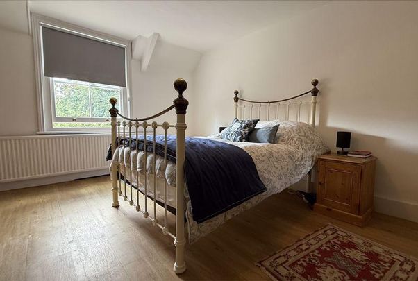 3 bedroom semi-detached house to rent - Photo 1
