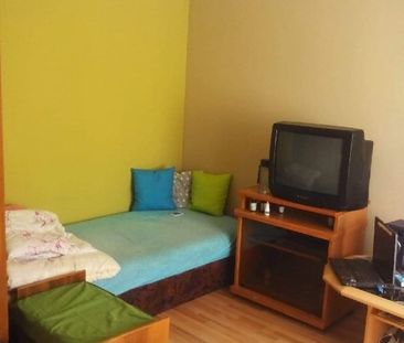 Pronájem bytu 1+kk a garsoniéry 26 m², Třeboňská, Karlovy Vary - Photo 1