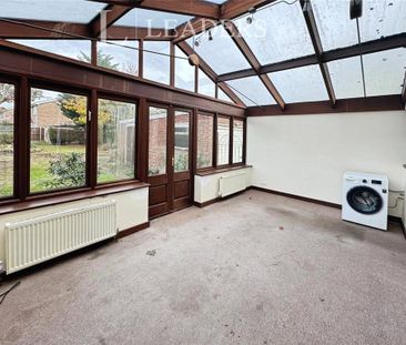 3 bedroom semi-detached house to rent - Photo 2