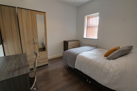4 bed house share to rent in Westcotes Drive, Leicester, LE3 - Photo 2