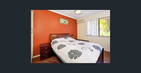 Large Family House, Big Yard - Prime Underwood Location - Photo 4