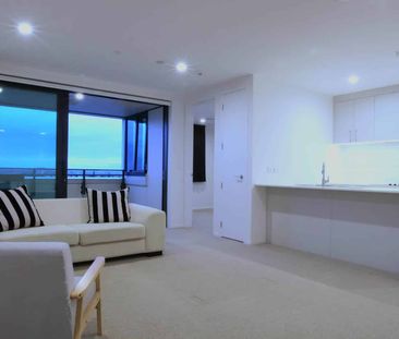 Modern Two Bedroom Apartment - Photo 1