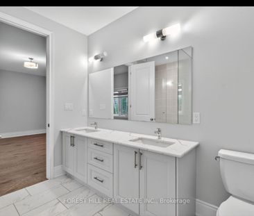 For Lease - 217 Sunset Vista Court, Aurora, Ontario - Photo 1